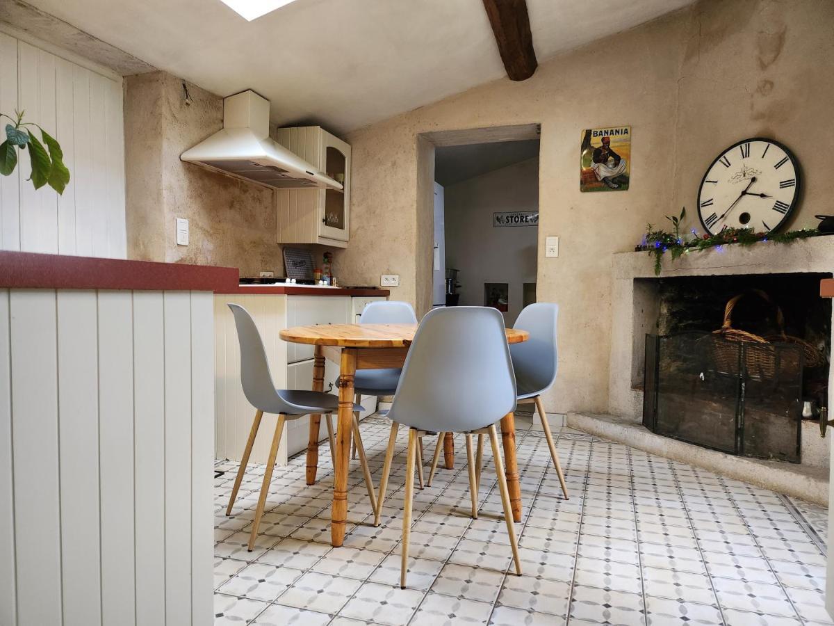 Nalliers  Maison Chaleureuse Et Familiale. מראה חיצוני תמונה