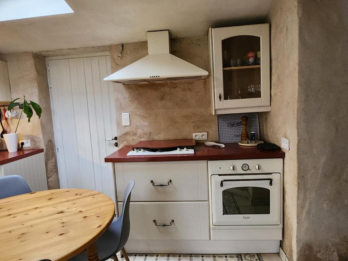 Nalliers  Maison Chaleureuse Et Familiale. מראה חיצוני תמונה